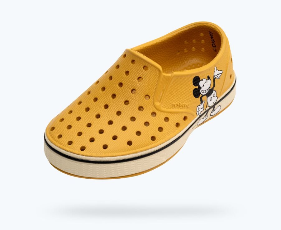 Native Miles Disney Print Mocassins Meisjes Geel | HTROXB438